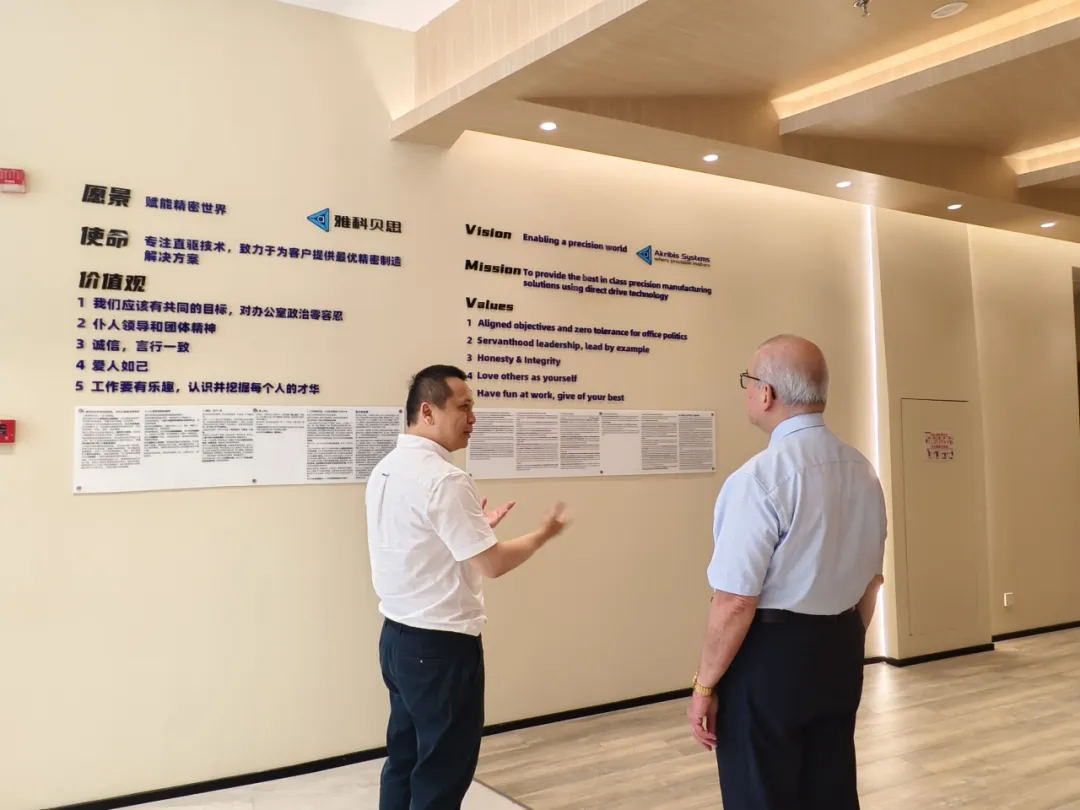 1723106793373094.jpg 1723106793373094.jpg